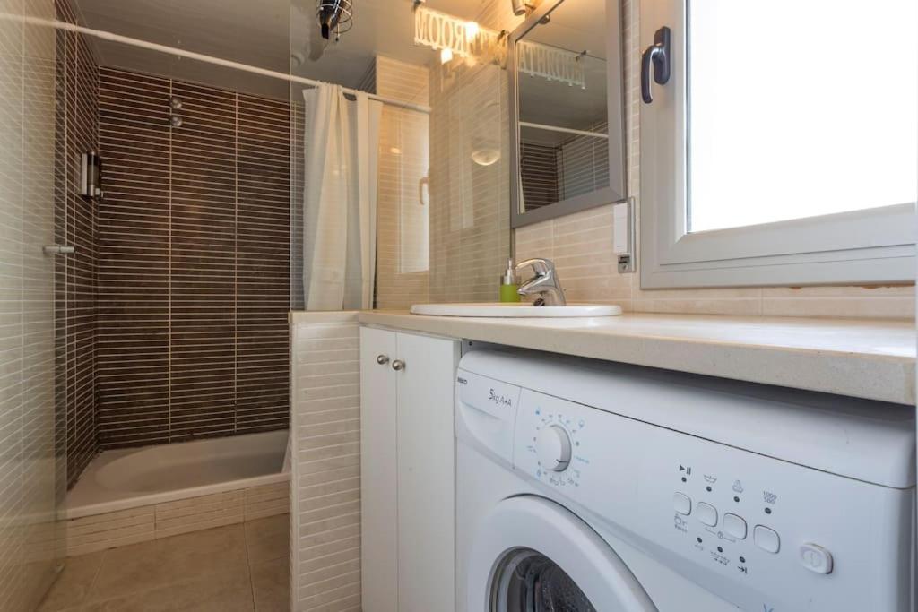 Piso De 2 Habitaciones, 3 Piscinas Y Cerca Del Mar Appartamento *