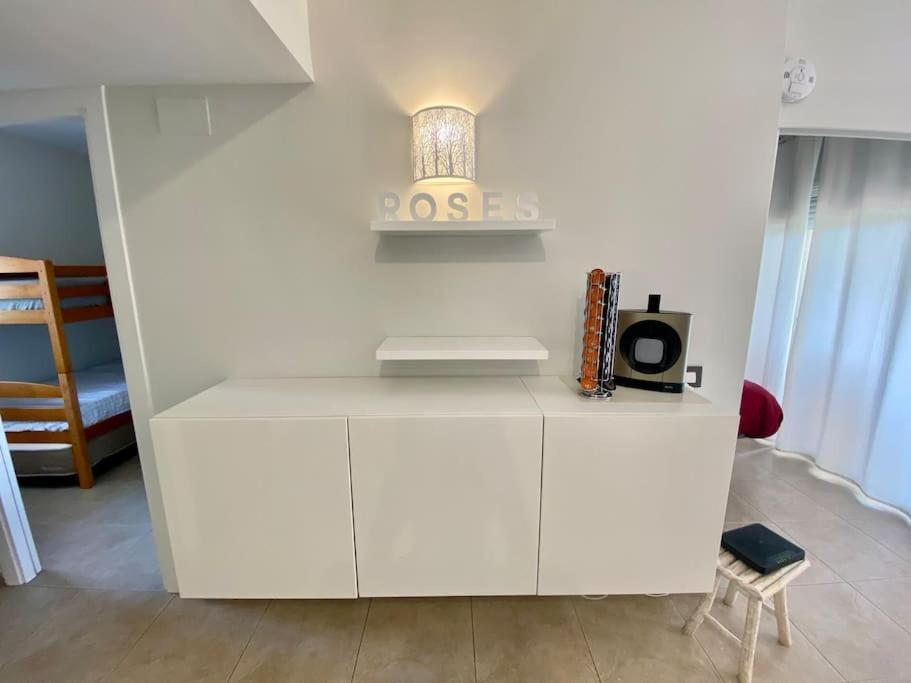 Piso De 2 Habitaciones, 3 Piscinas Y Cerca Del Mar Appartamento Roses